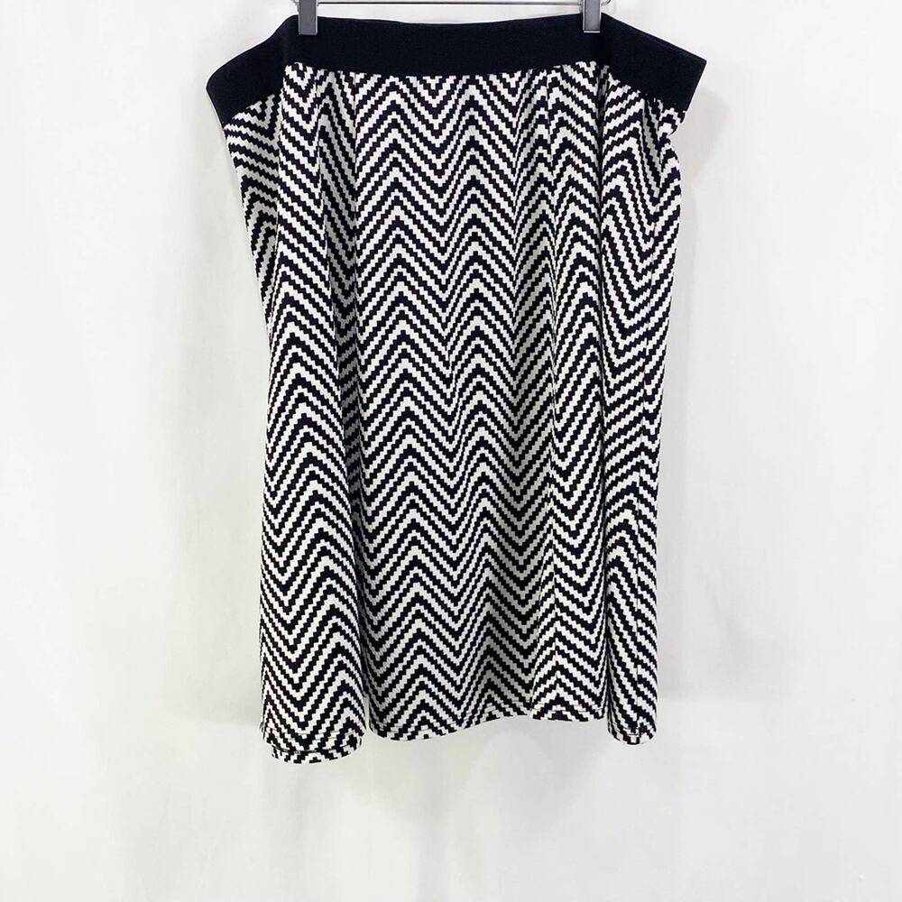 METRO WEAR Black White Vintage Striped Pencil Skirt